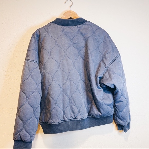 Universal Standard Quilted coat - Picture 3 of 6